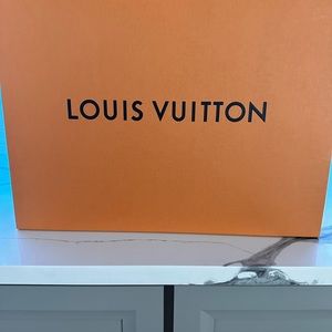 Authentic LOUIS VUITTON GIFT BOX